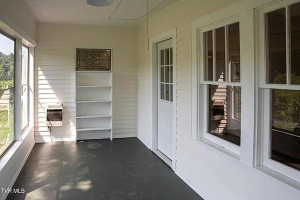 $383,000 | 475 Doc Hawkins Road, Greeneville, TN 37745