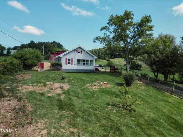 $383,000 | 475 Doc Hawkins Road, Greeneville, TN 37745