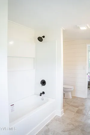 $383,000 | 475 Doc Hawkins Road, Greeneville, TN 37745