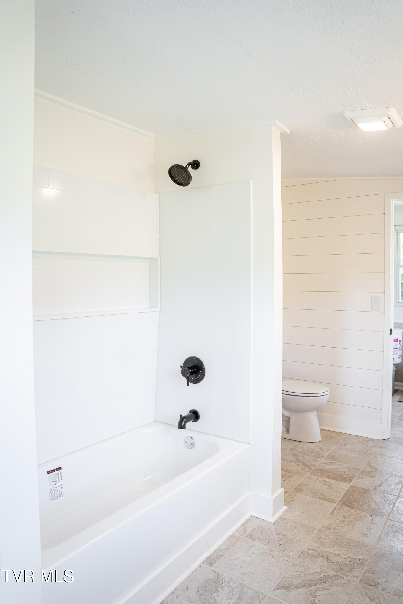 475 Doc Hawkins Road Greeneville, TN 37745 - Photo 31 of 61 20250816-DSC08467