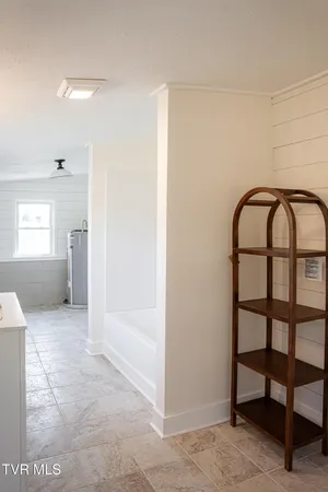 $383,000 | 475 Doc Hawkins Road, Greeneville, TN 37745