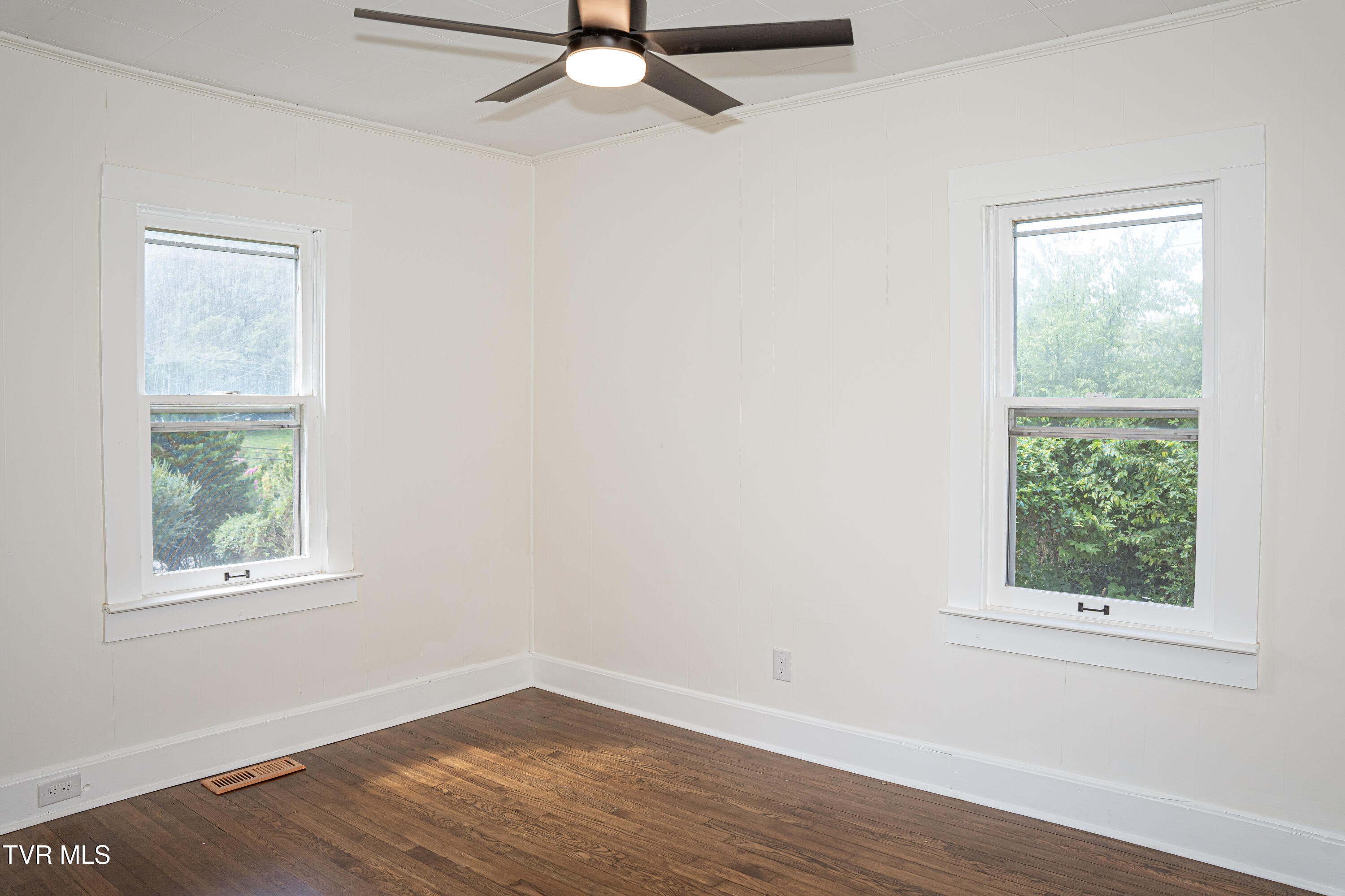 475 Doc Hawkins Road Greeneville, TN 37745 - Photo 38 of 61 20250816-DSC08475