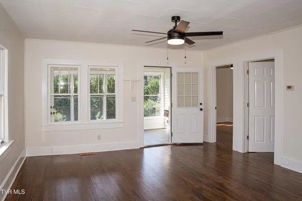 $383,000 | 475 Doc Hawkins Road, Greeneville, TN 37745