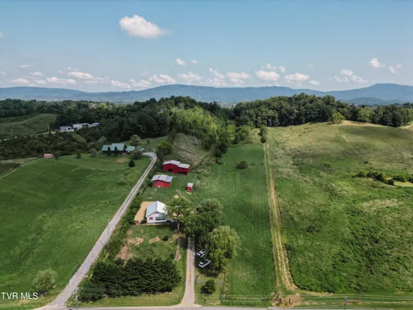 $383,000 | 475 Doc Hawkins Road, Greeneville, TN 37745
