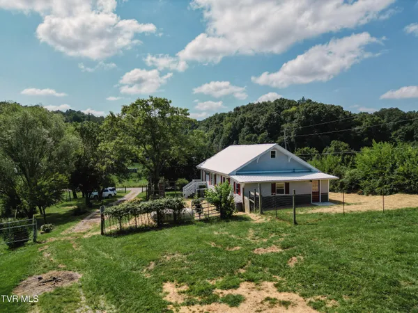 $383,000 | 475 Doc Hawkins Road, Greeneville, TN 37745