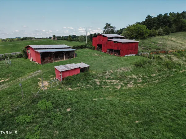 $383,000 | 475 Doc Hawkins Road, Greeneville, TN 37745