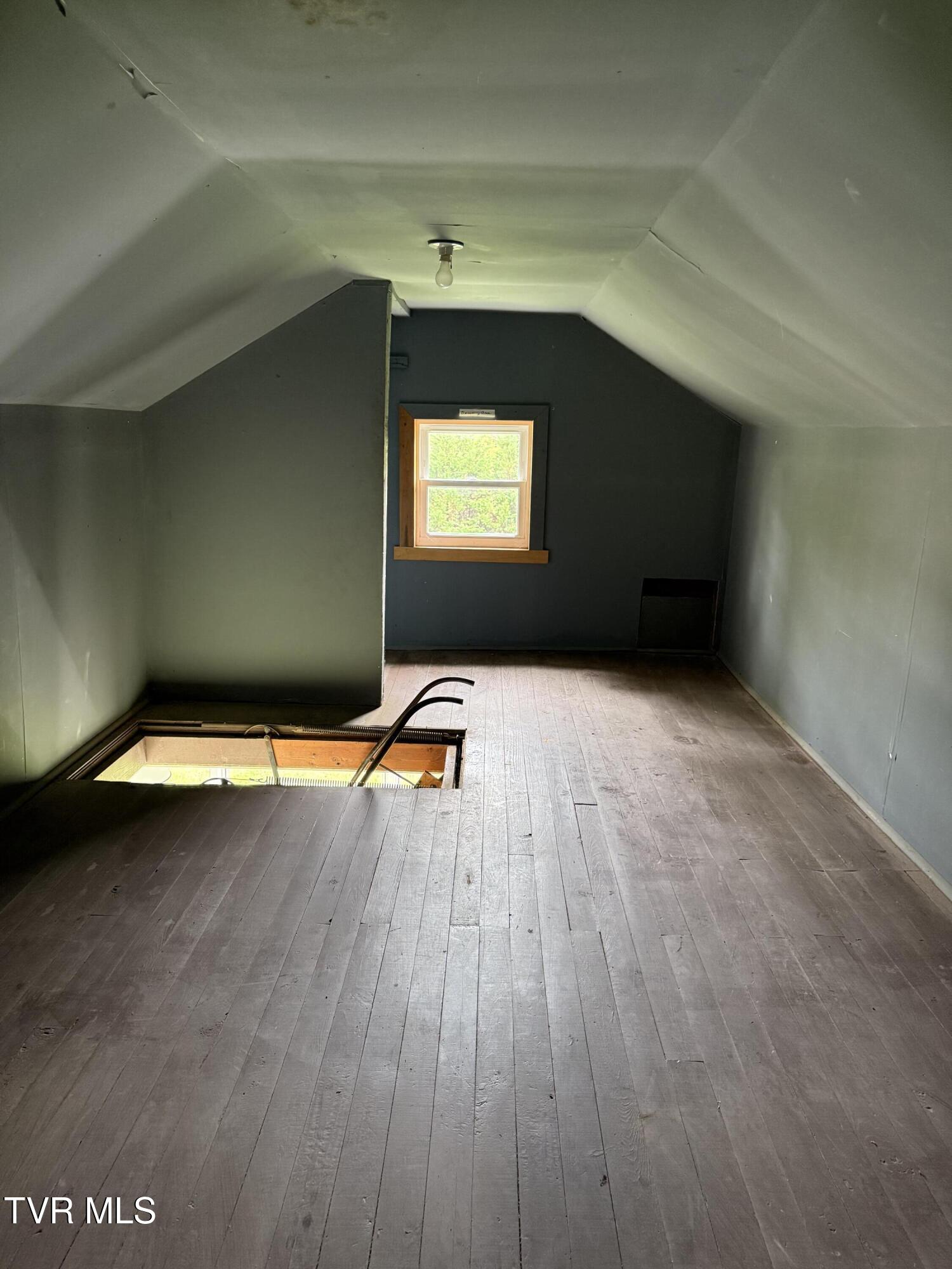 475 Doc Hawkins Road Greeneville, TN 37745 - Photo 61 of 61 IMG_0187