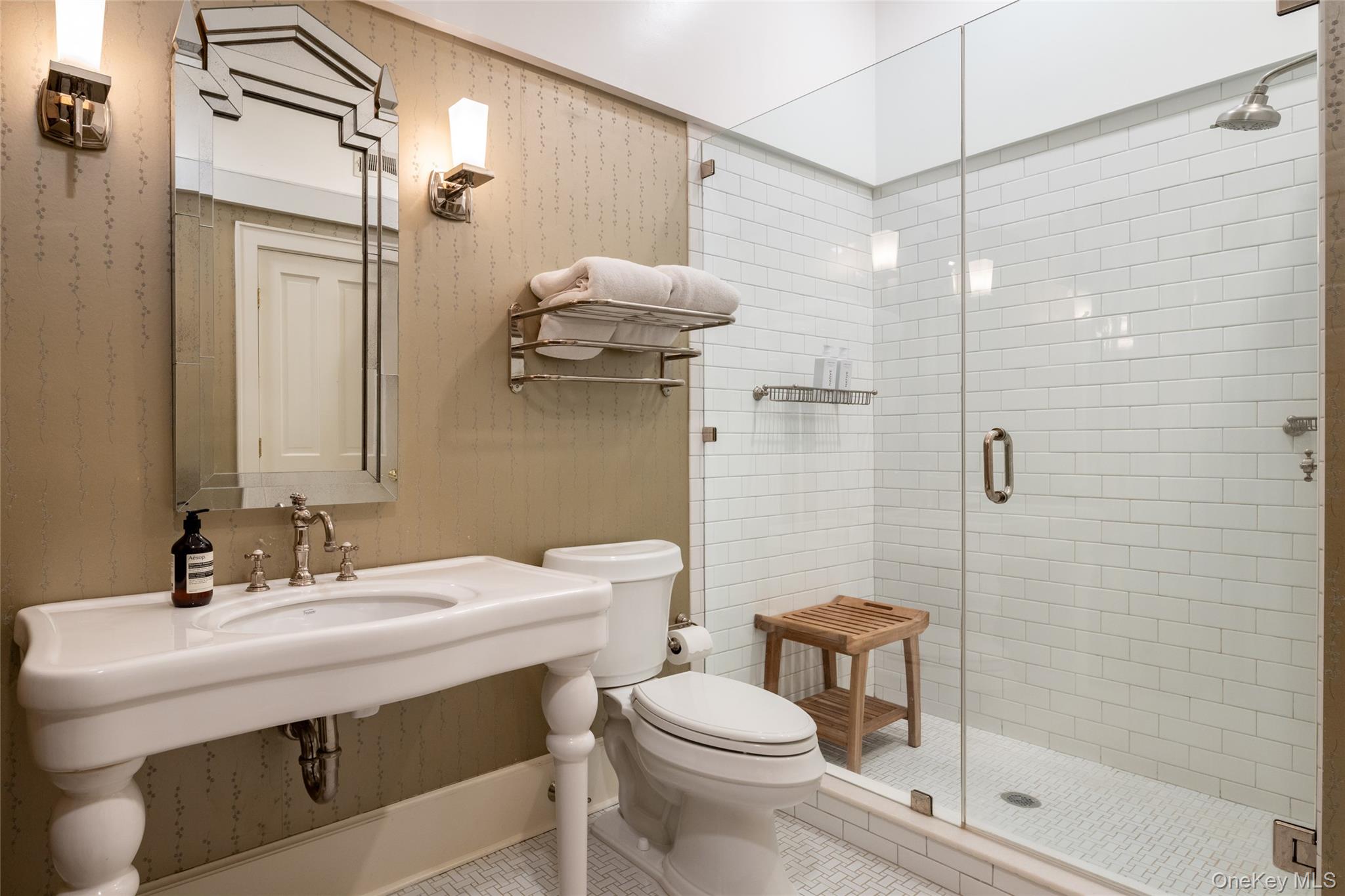 87 Hix Avenue Rye, NY 10580 - Photo 19 of 43