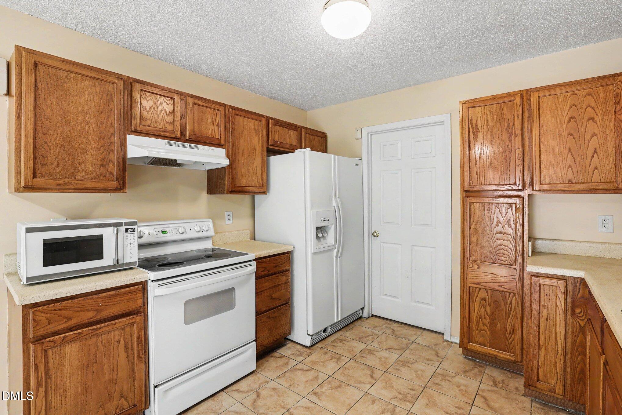 4501 Bekonscot Avenue Raleigh, NC 27604 - Photo 9 of 16 009_file_4883