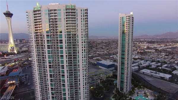 $2,264 | 322 Karen Avenue, Unit 1803, Las Vegas, NV 89109