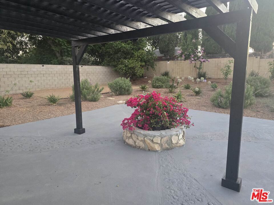3335 Felix Avenue Simi Valley, CA 93063 - Photo 8 of 30 Gallery Image 8
