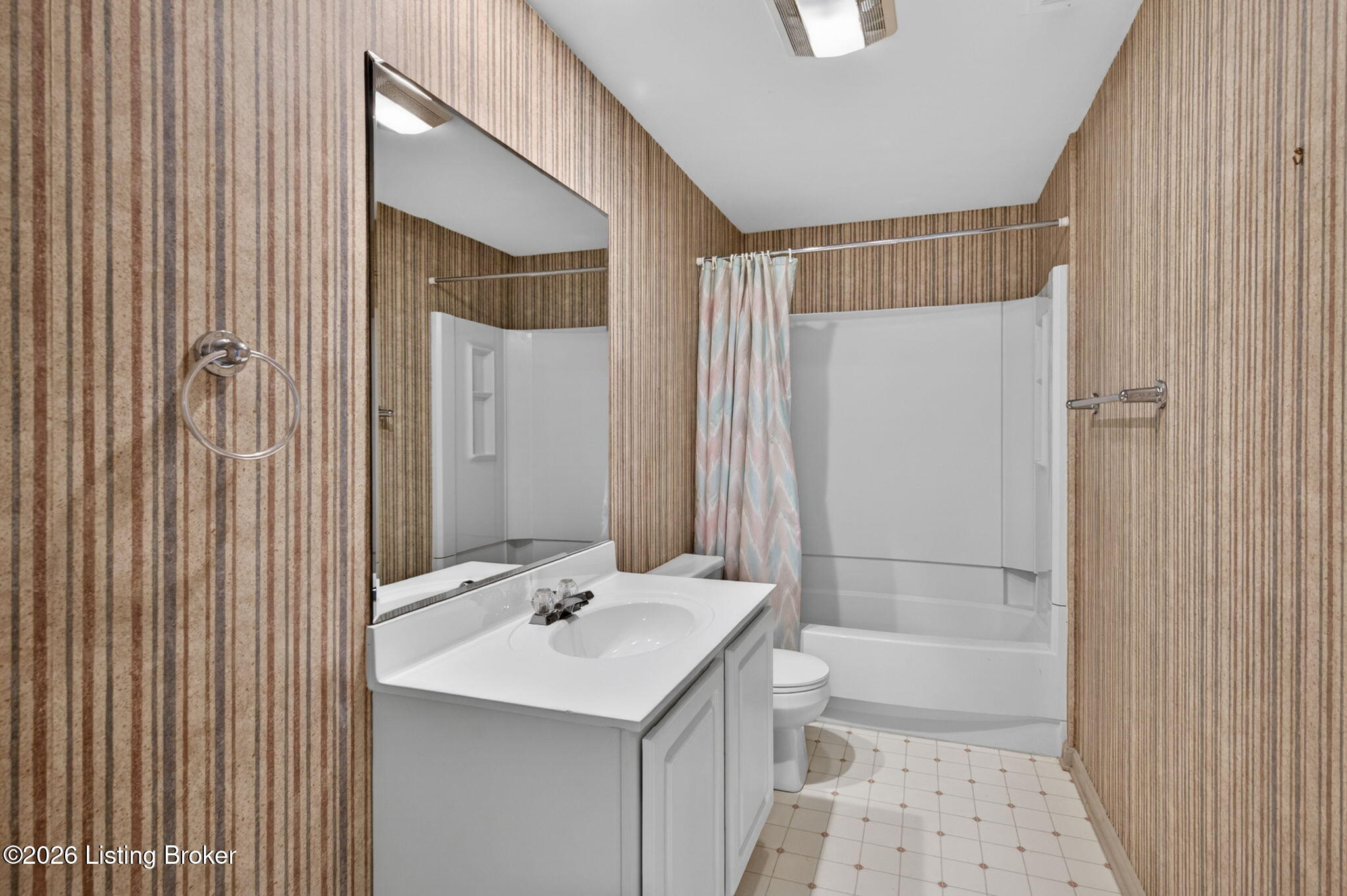 10504 Edgewater Road Louisville, KY 40223 - Photo 44 of 55 Basement Bathroom