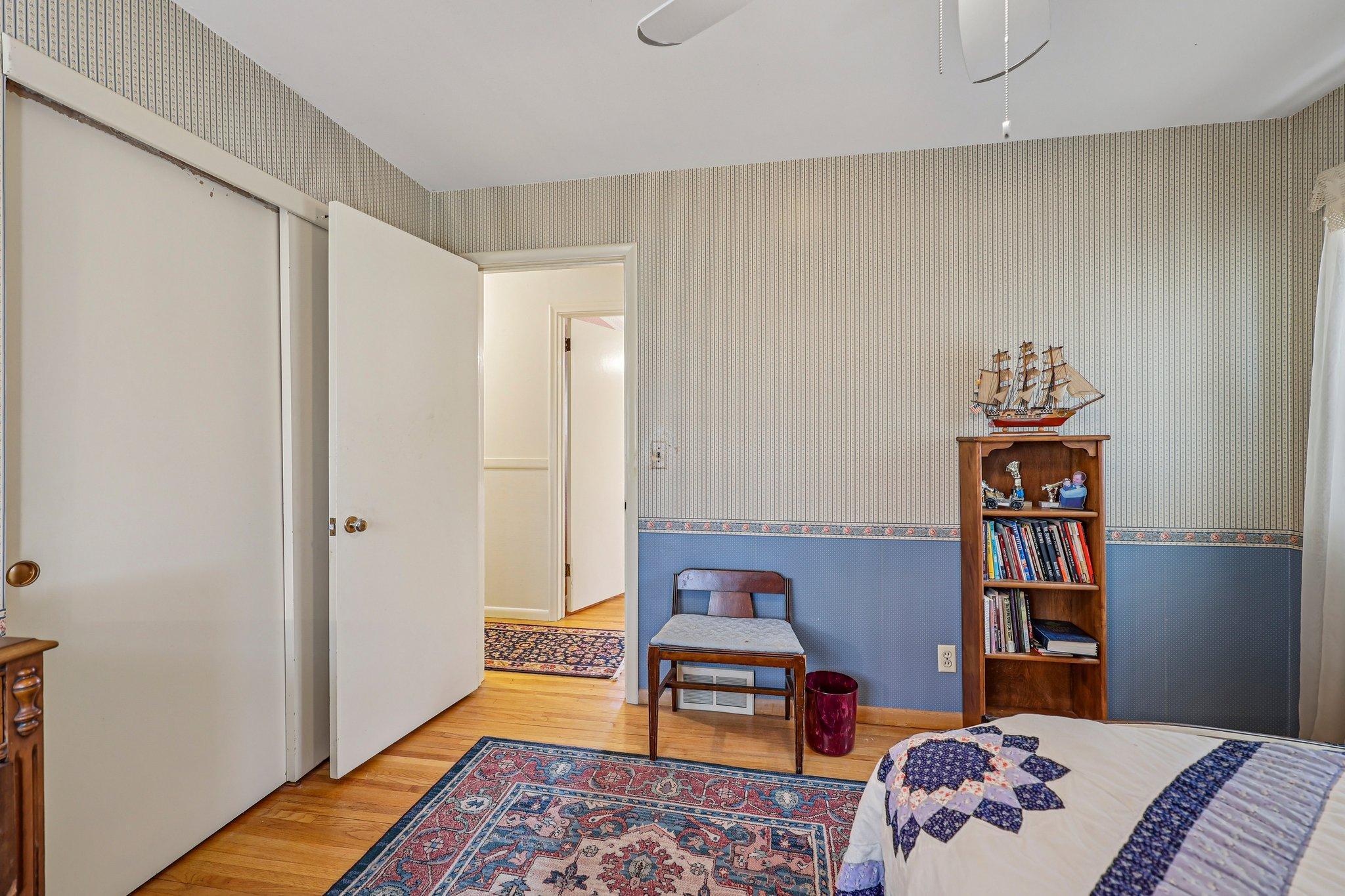 2639 Cedar Crest Road East Minnetonka, MN 55305 - Photo 23 of 48