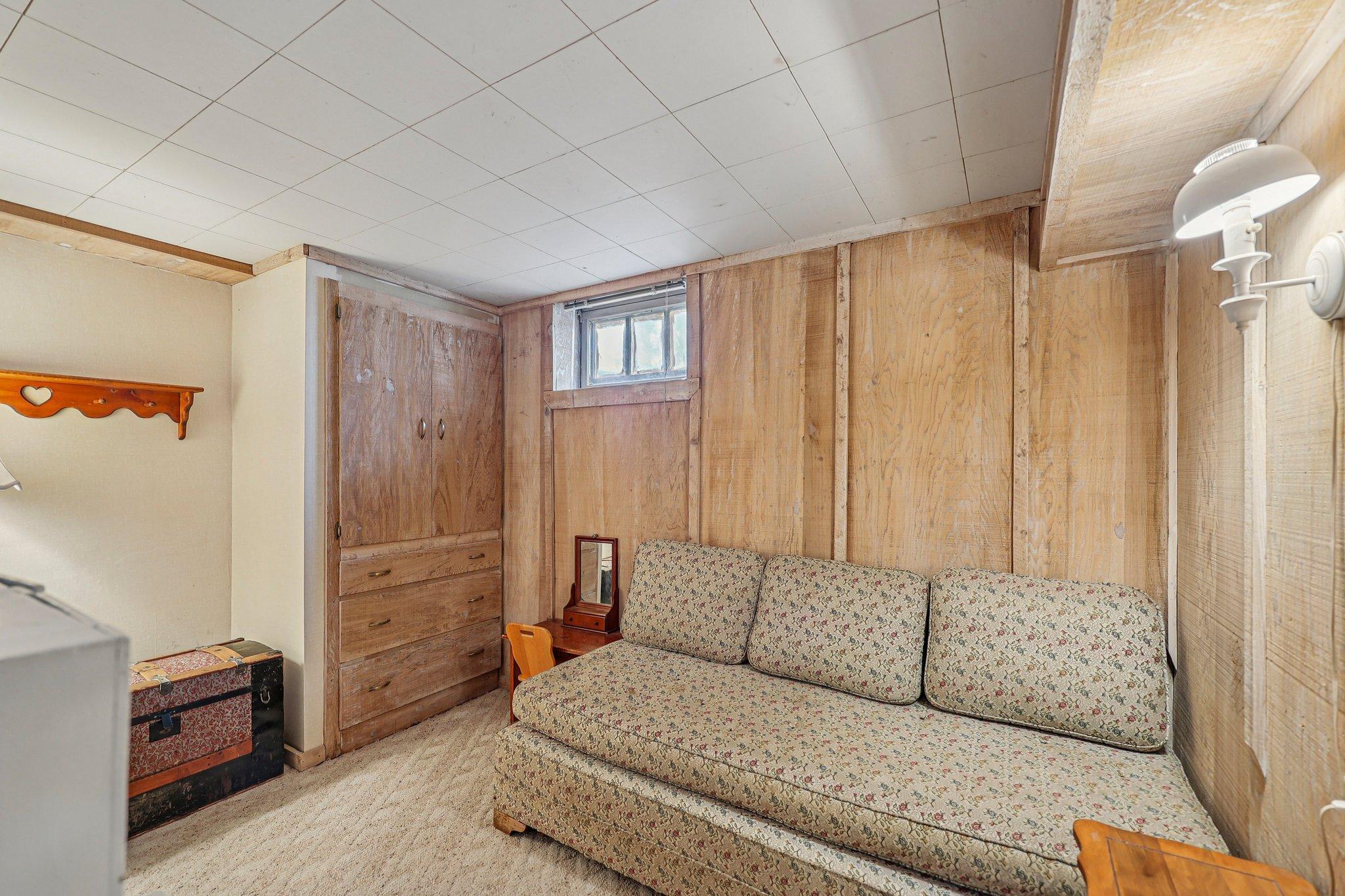 2639 Cedar Crest Road East Minnetonka, MN 55305 - Photo 27 of 48