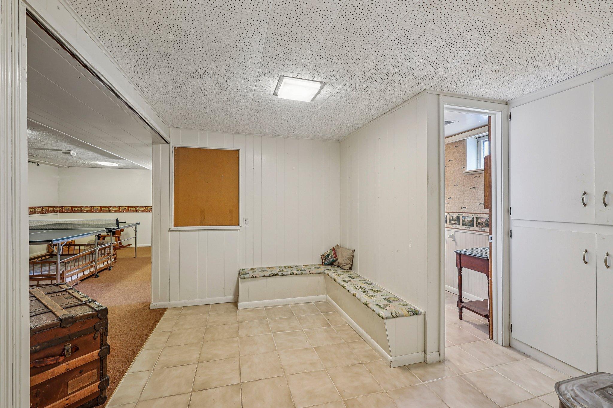 2639 Cedar Crest Road East Minnetonka, MN 55305 - Photo 31 of 48