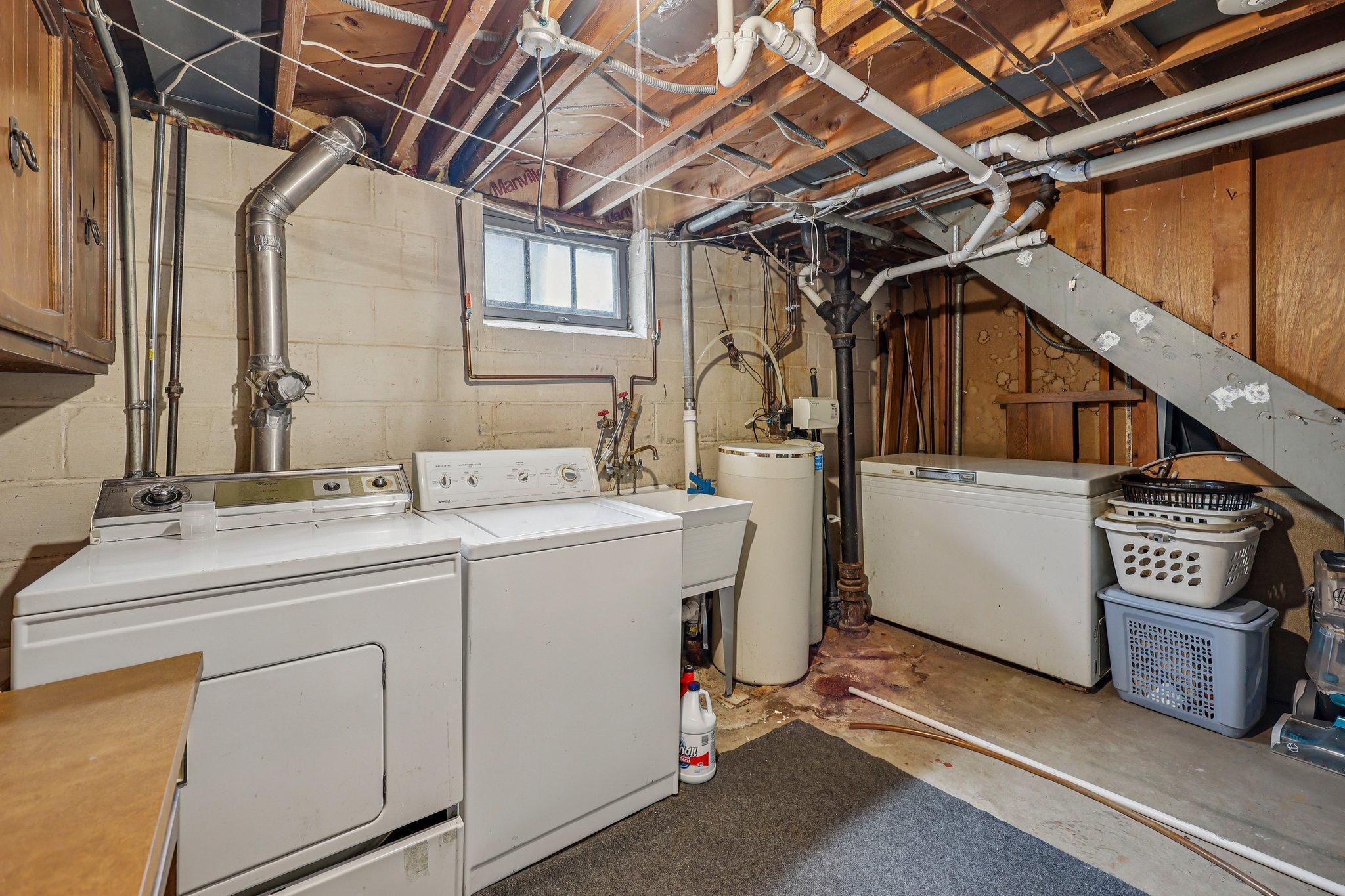 2639 Cedar Crest Road East Minnetonka, MN 55305 - Photo 37 of 48