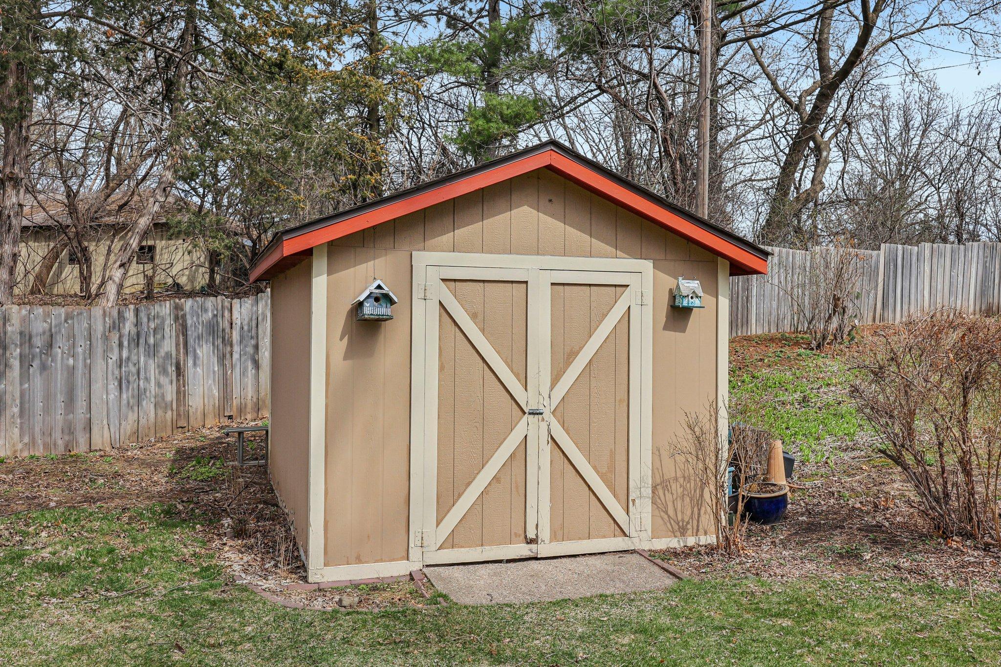 2639 Cedar Crest Road East Minnetonka, MN 55305 - Photo 44 of 48