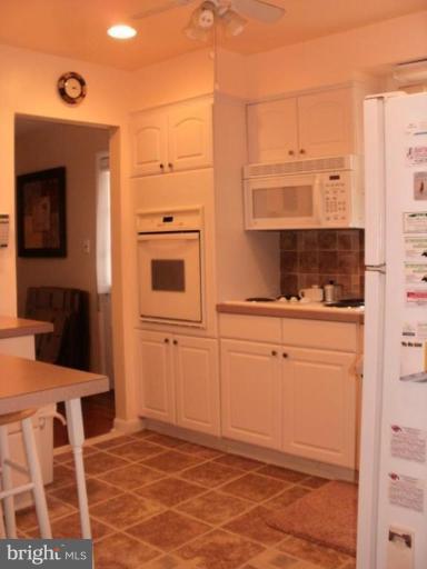7105 Loch Raven Road Temple Hills, MD 20748 - Photo 6 of 11 Kitchen