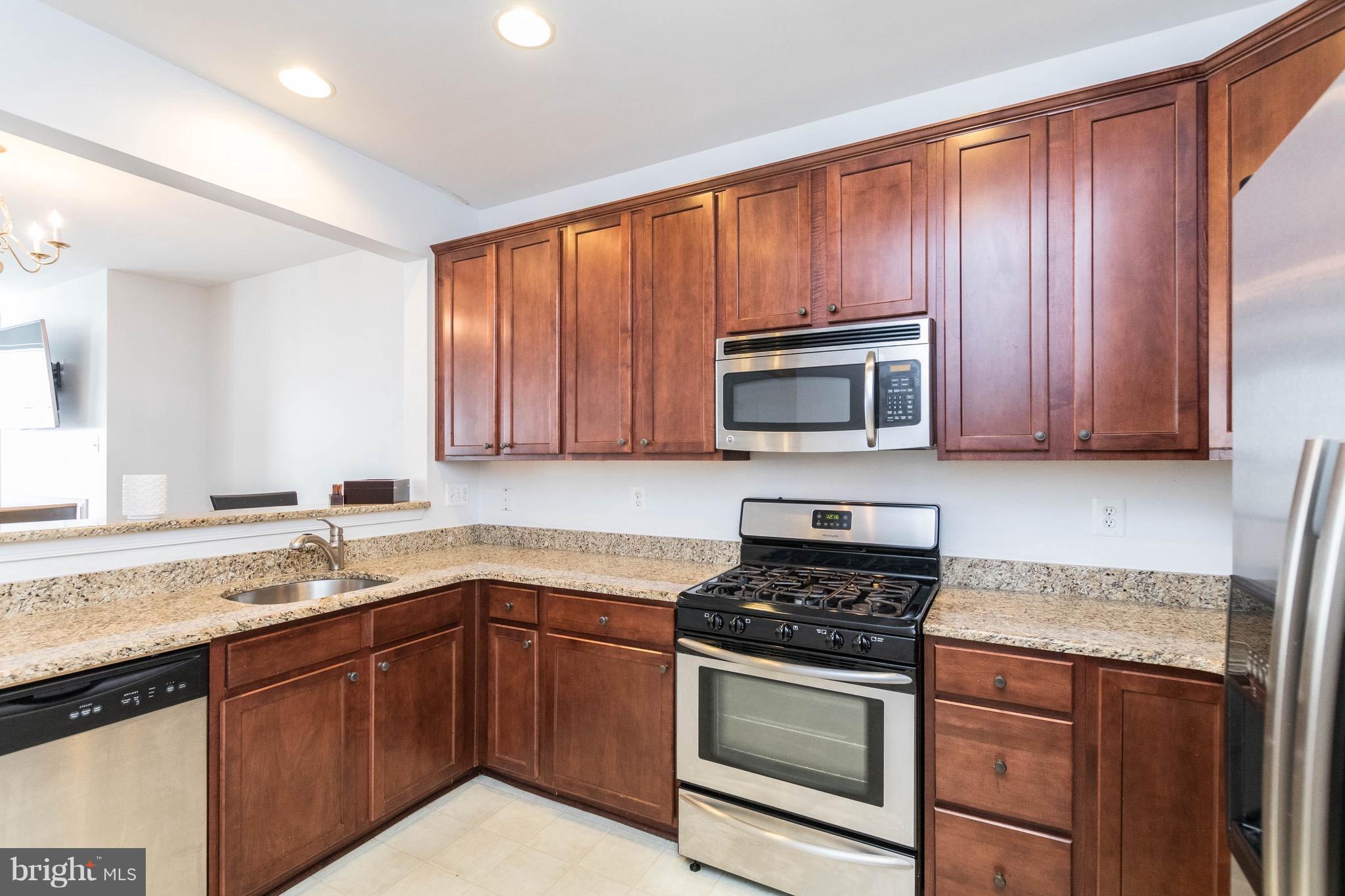 7108 Silverleaf Oak Road, Unit 171 Elkridge, MD 21075 - Photo 11 of 30 Kitchen