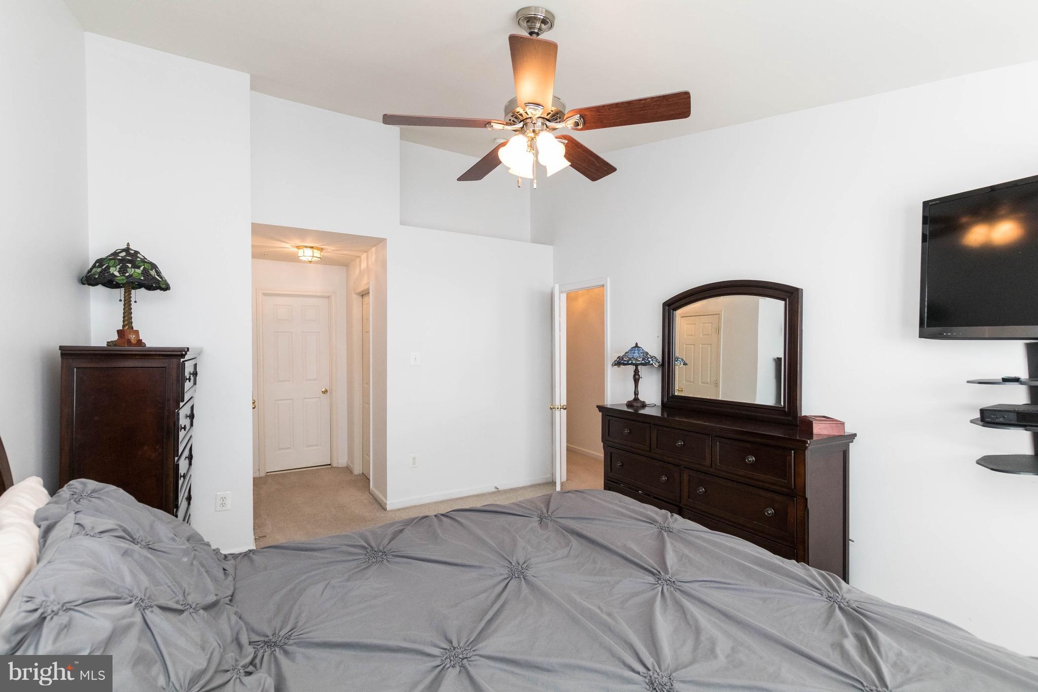 7108 Silverleaf Oak Road, Unit 171 Elkridge, MD 21075 - Photo 19 of 30 Bedroom (Master)