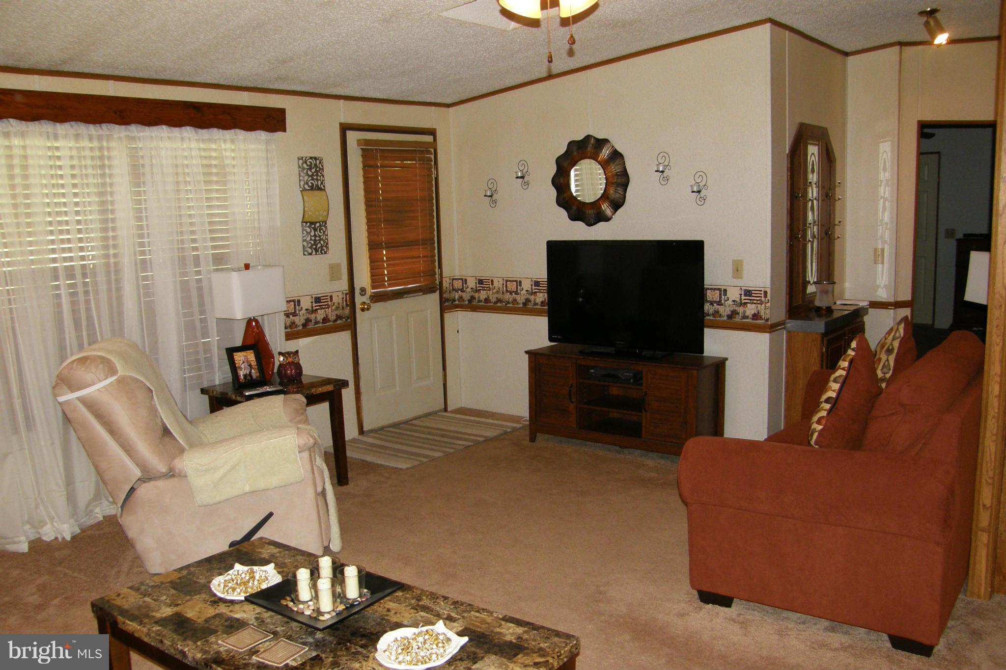 7471 Harmony Road Preston, MD 21655 - Photo 9 of 30 Family Room