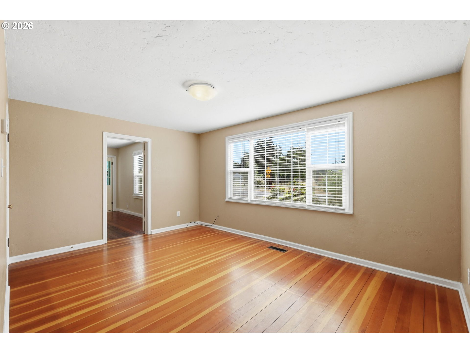 2063 2nd Street Springfield, OR 97477 - Photo 10 of 45