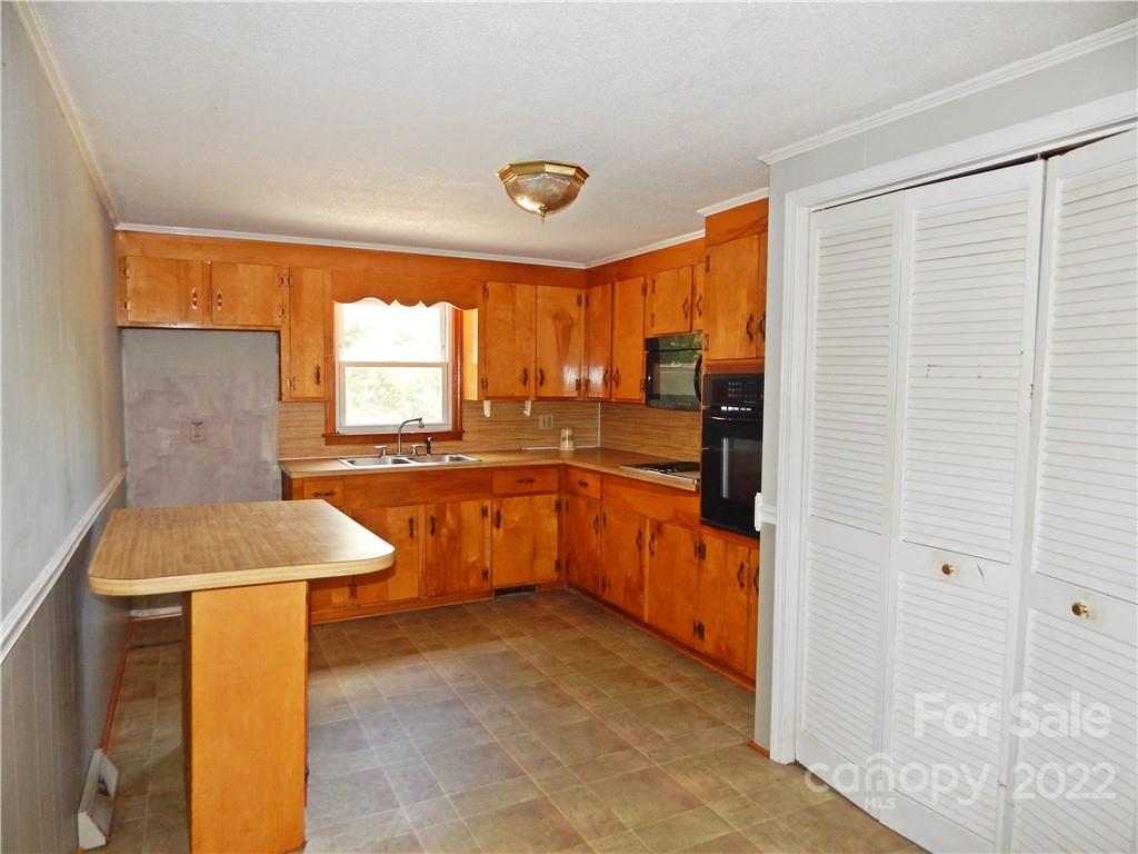 172 Frances Street Chester, SC 29706 - Photo 6 of 19 Gallery Image 6