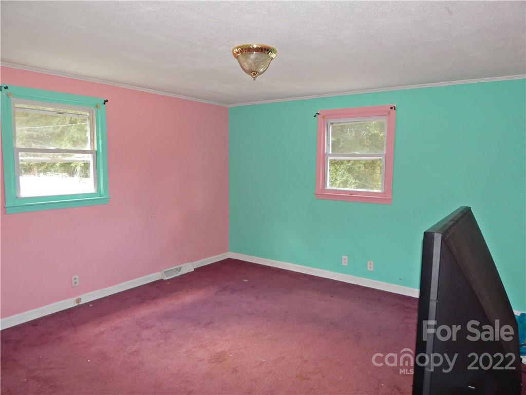 172 Frances Street Chester, SC 29706 - Photo 8 of 19 Gallery Image 8