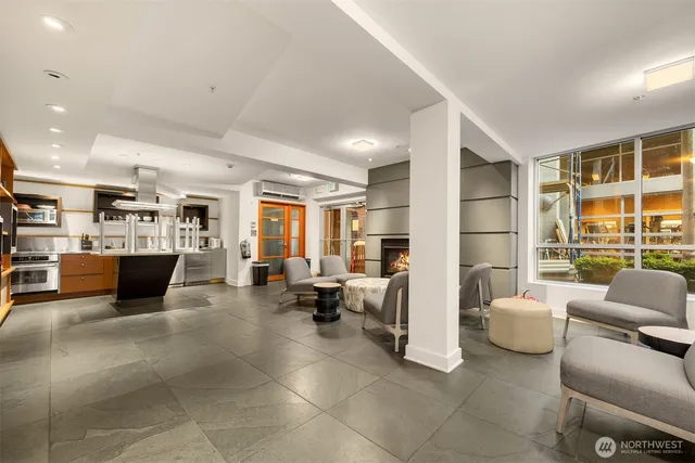 $615,000 | 1420 East Pine Street, Unit E203, Seattle, WA 98122