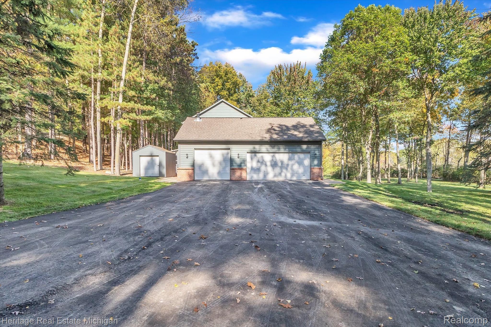 3800 Brighton Road Howell, MI 48843 - Photo 50 of 56 Garage view of home