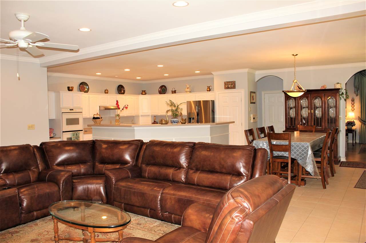 355 Forest Hill-Irene Road Memphis, TN 38018 - Photo 9 of 25 a view of a living room and dining room