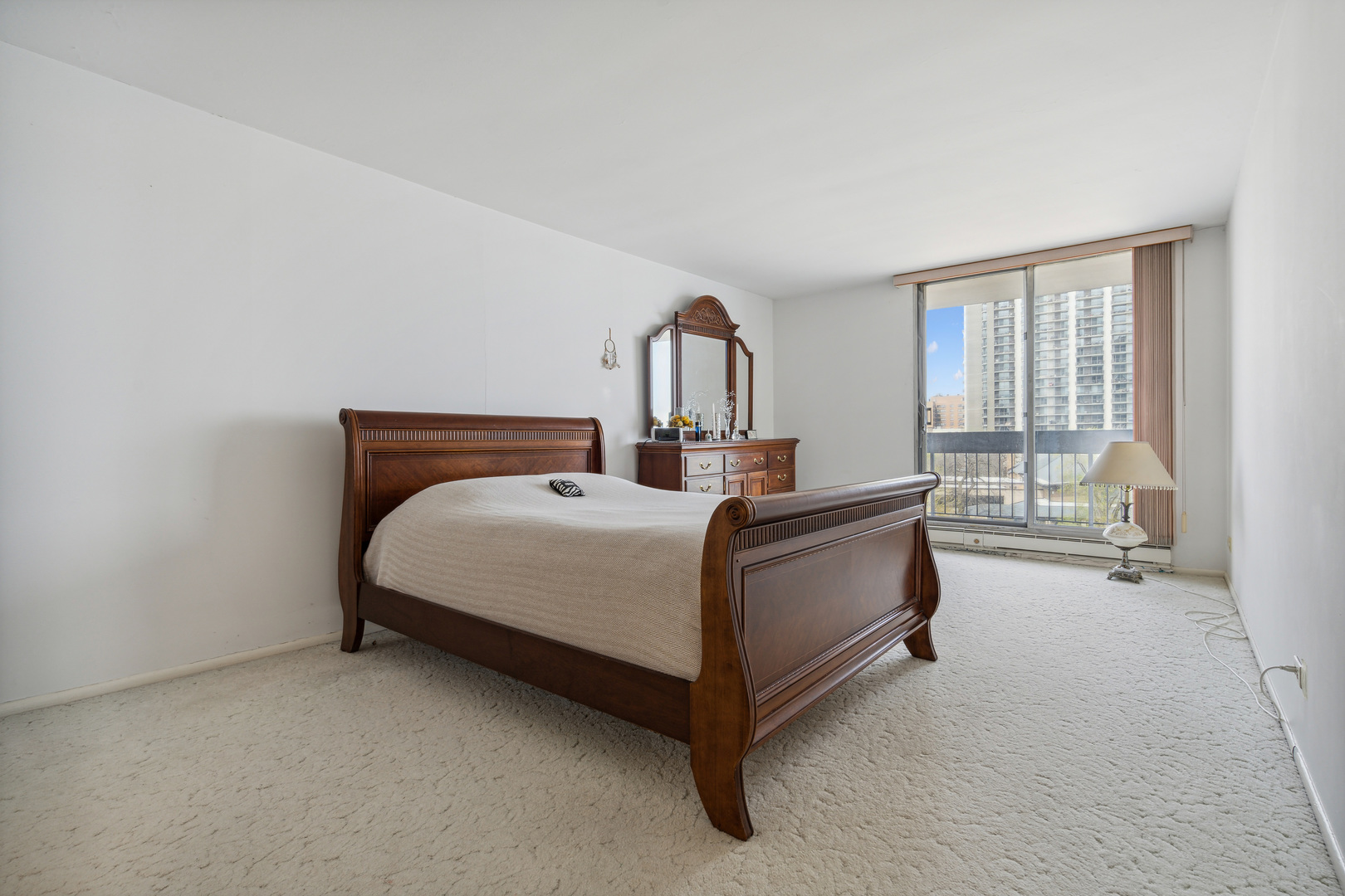 5901 North Sheridan Road, Unit 6B Chicago, IL 60660 - Photo 18 of 29 Gallery Image 18