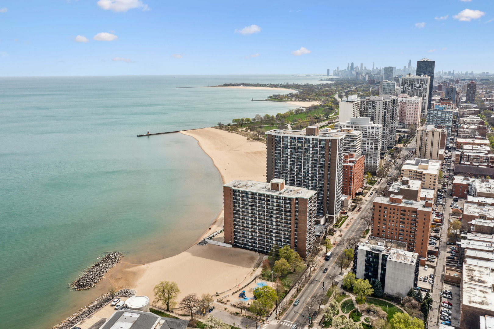 5901 North Sheridan Road, Unit 6B Chicago, IL 60660 - Photo 2 of 29 Gallery Image 2