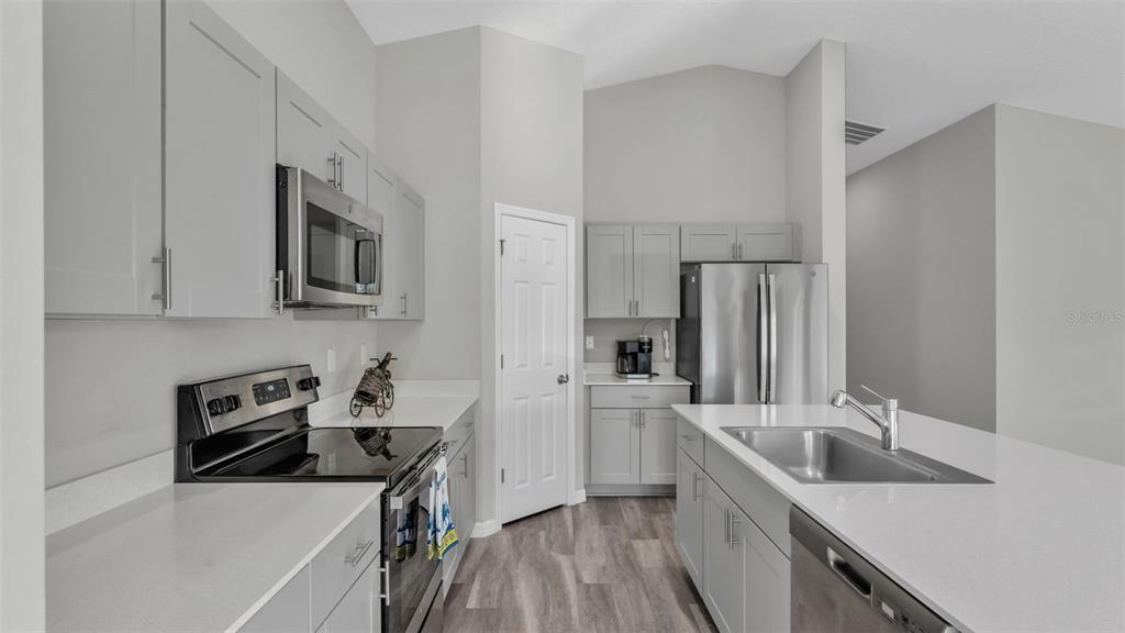 5440 Siltstone Street Lakeland, FL 33811 - Photo 16 of 50