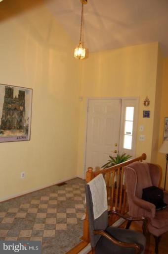 13114 Broadmore Road Silver Spring, MD 20904 - Photo 6 of 22 a living room with a couch