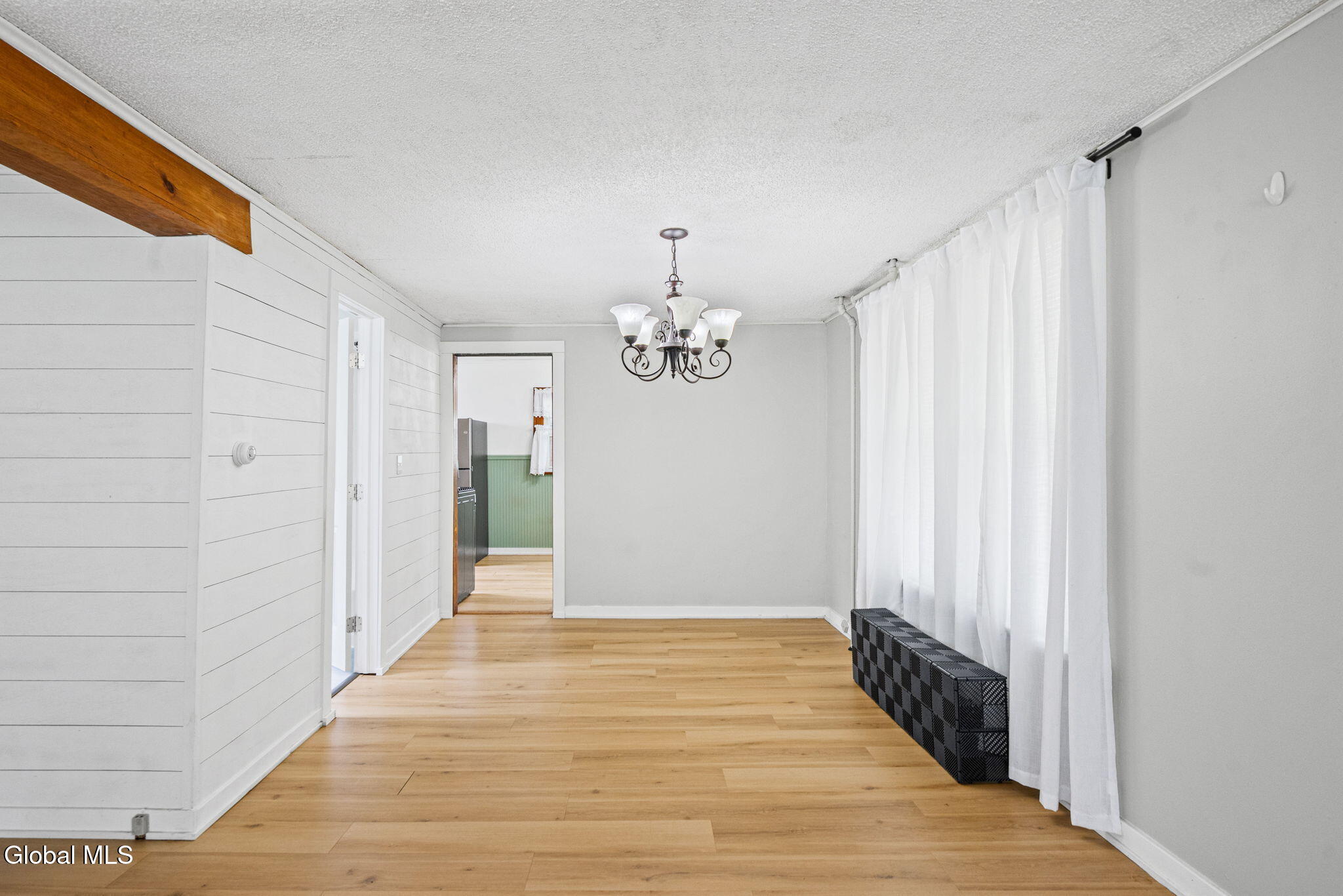 36 New Turnpike Road Troy, NY 12182 - Photo 10 of 20 Living room