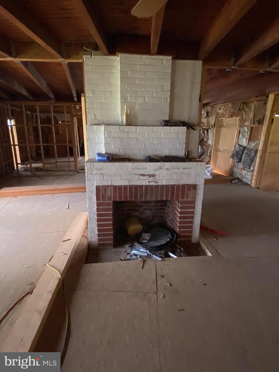 20514 Nanticoke Road Nanticoke, MD 21840 - Photo 12 of 14 Inside View
