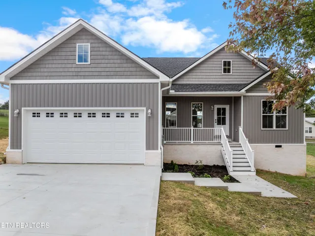 $348,500 | 118 West Drive, La Follette, TN 37766