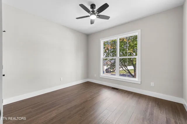 $348,500 | 118 West Drive, La Follette, TN 37766