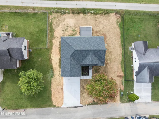 $348,500 | 118 West Drive, La Follette, TN 37766