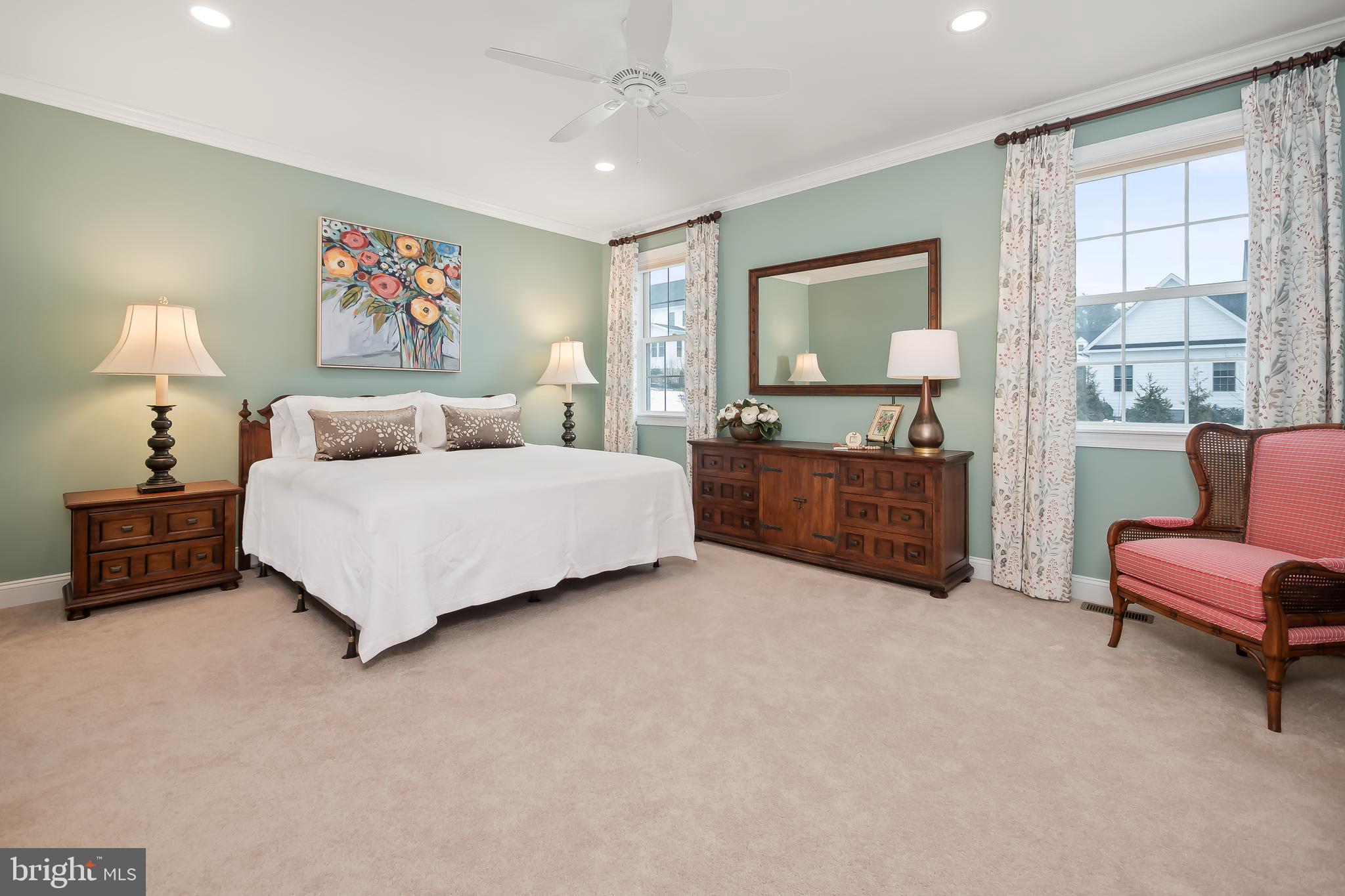 4459 Old Saucon Road Bethlehem, PA 18015 - Photo 20 of 39 a living room with furniture and a lamp