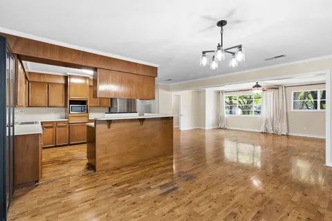 $395,000 | 1110 Hollybluff Street, Austin, TX 78753