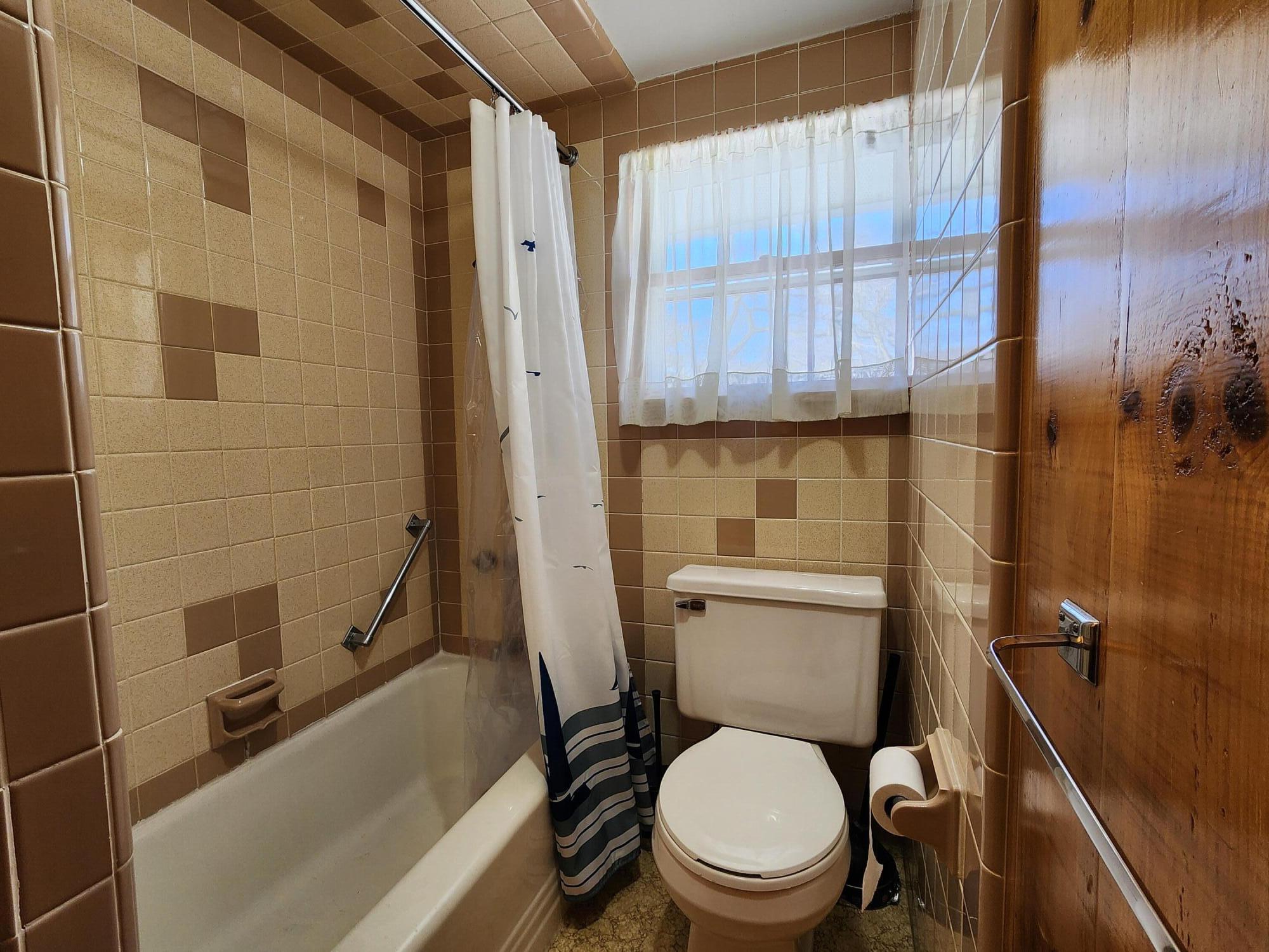 118 Southside Road New Harbor, ME 04554 - Photo 10 of 15 20250127_104932