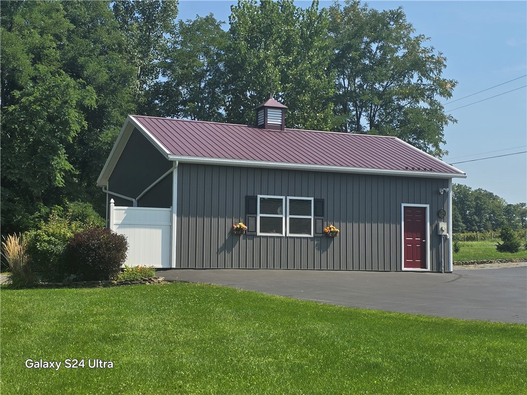 2466 East George Fullagar Road West Penn Yan, NY 14527 - Photo 5 of 47