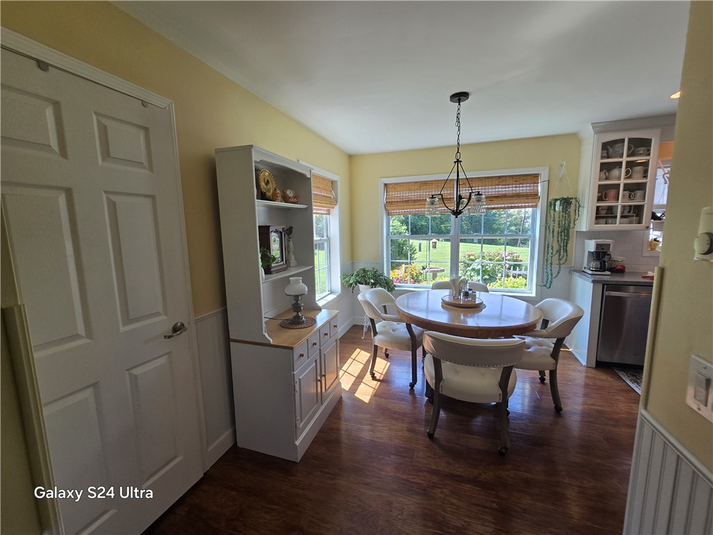 2466 East George Fullagar Road West Penn Yan, NY 14527 - Photo 8 of 47