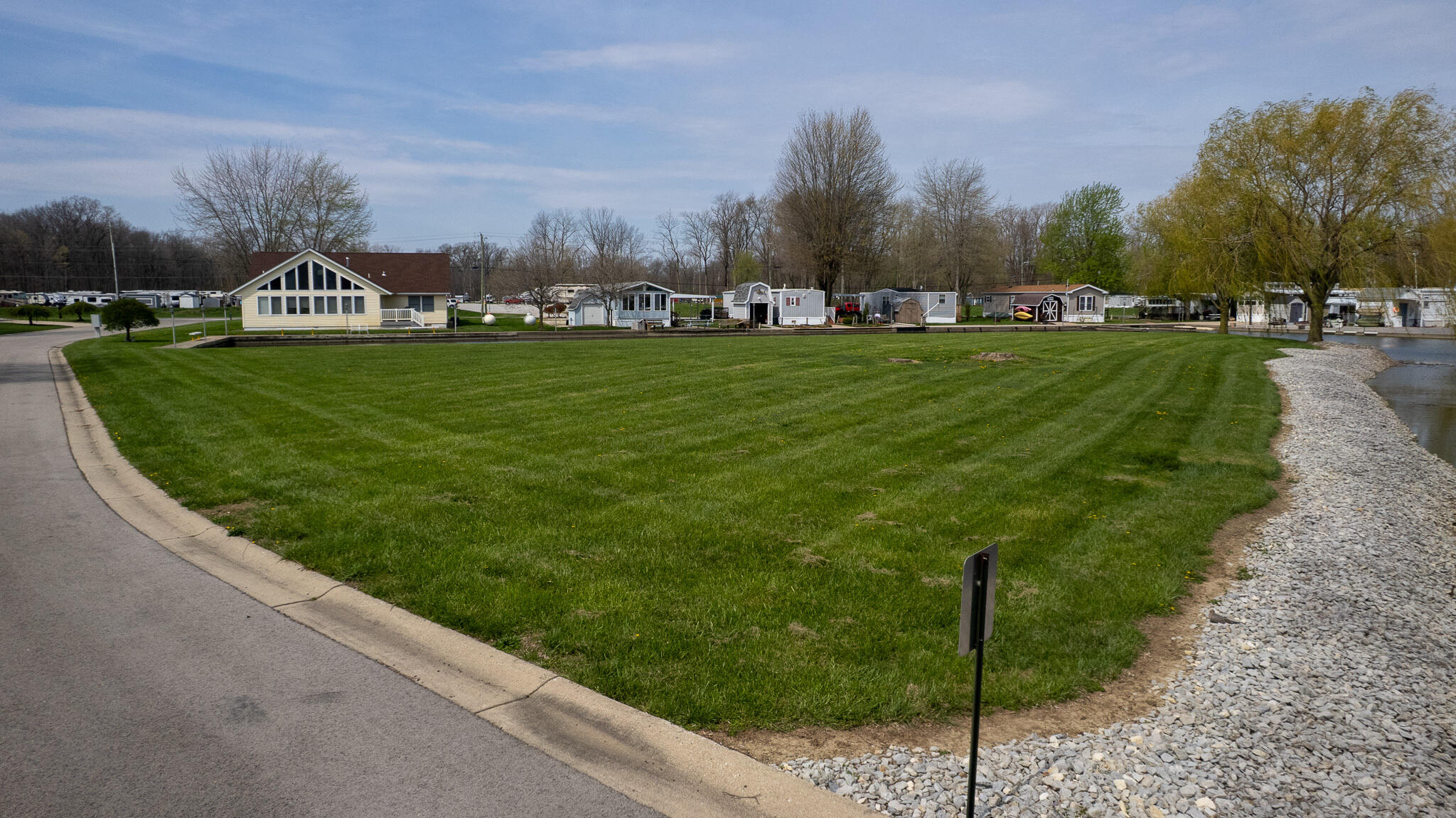 5401 Robert Road Celina, OH 45822 - Photo 2 of 19