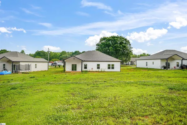 $324,000 | 556 Sand Clay Road, Chesnee, SC 29323