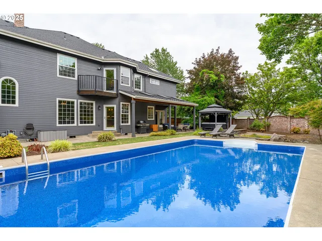 $899,000 | 2351 Northwest Pinehurst Drive, McMinnville, OR 97128