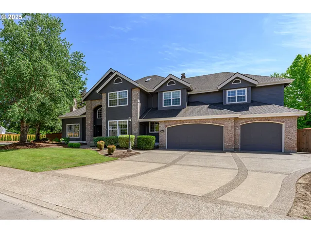 $899,000 | 2351 Northwest Pinehurst Drive, McMinnville, OR 97128