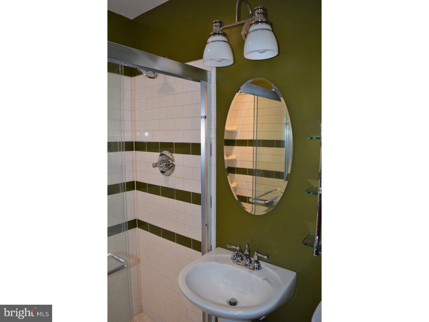 7925 Calvert Street Philadelphia, PA 19152 - Photo 17 of 22 Gallery Image 17